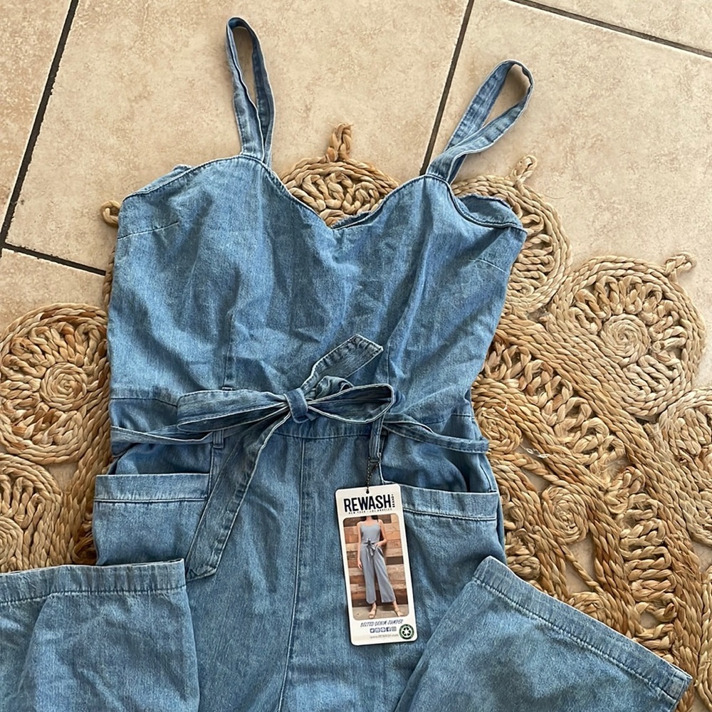 New with tags rewash brand denim jumpsuit